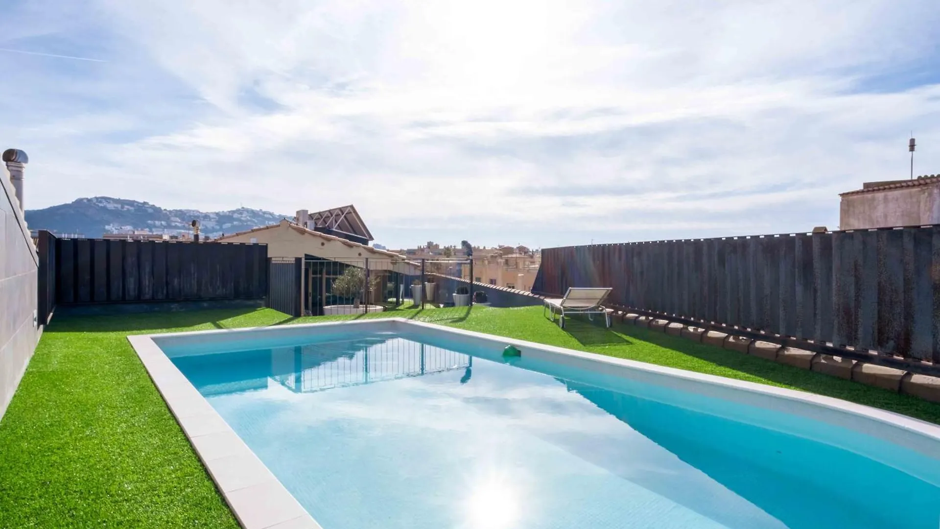 Gran Duplex Cerca Del Mar Con Piscina Privada En El Centro De Rosesヴィラ スペイン